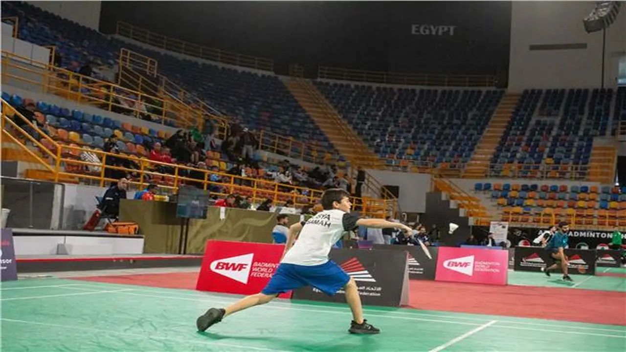 بمشاركة 11 دولة.. انطلاق منافسات البطولة العربية للريشة الطائرة بالعاصمة الإدارية الجديدة